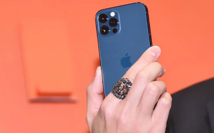 西市苹果手机维修分享iPhone12系列重启方法教程 