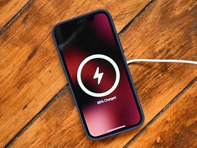 西市苹果手机维修分享iPhone 12可以随便充电吗 